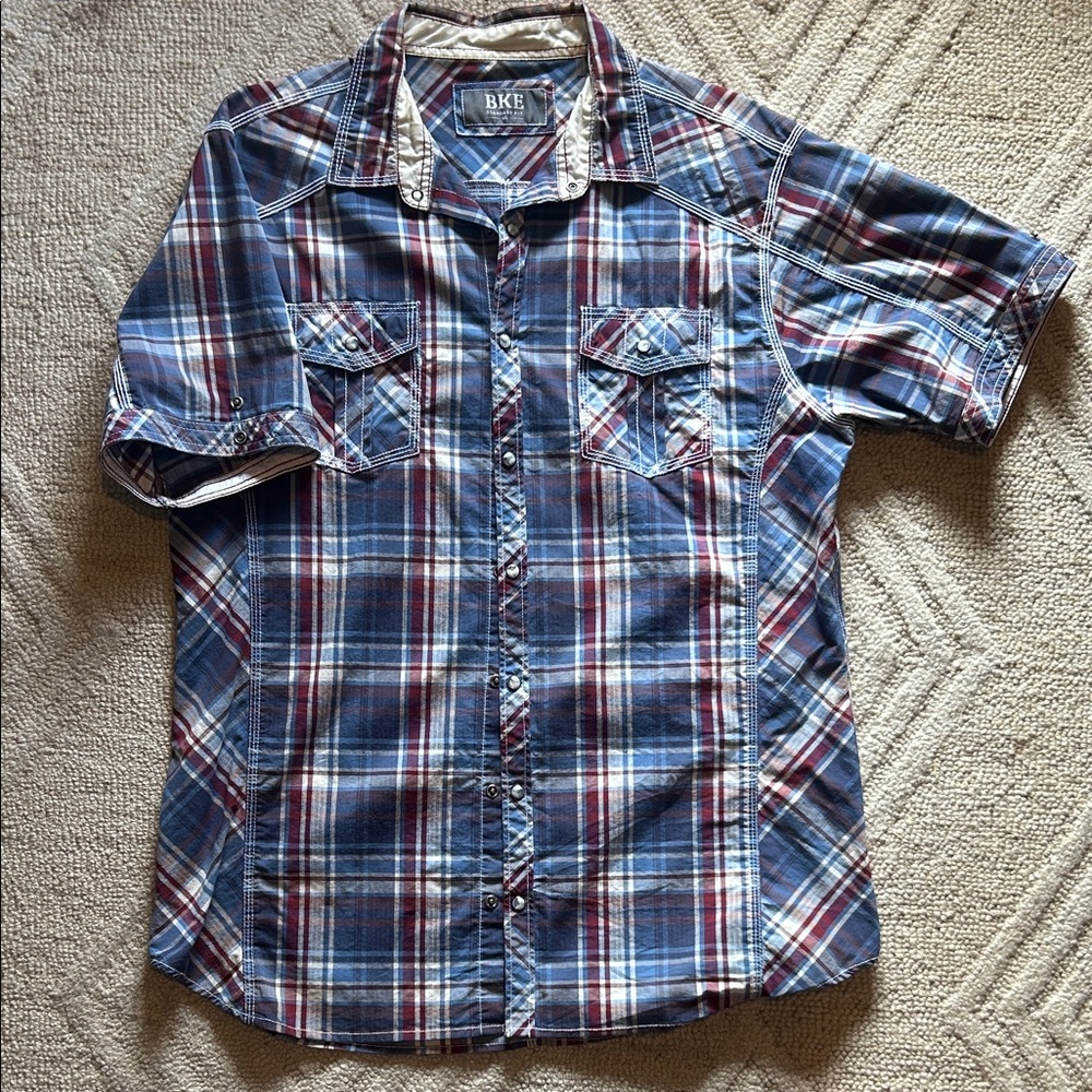 BKE Men's Red and Blue Plaid Button Down Shirt (snaps)